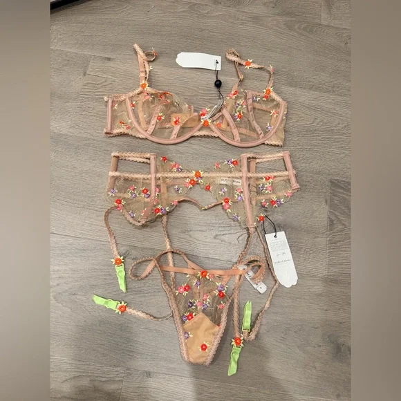 For Love And Lemons Floral Embroidered Bra Set - Multicolor - Picture 2 of 10